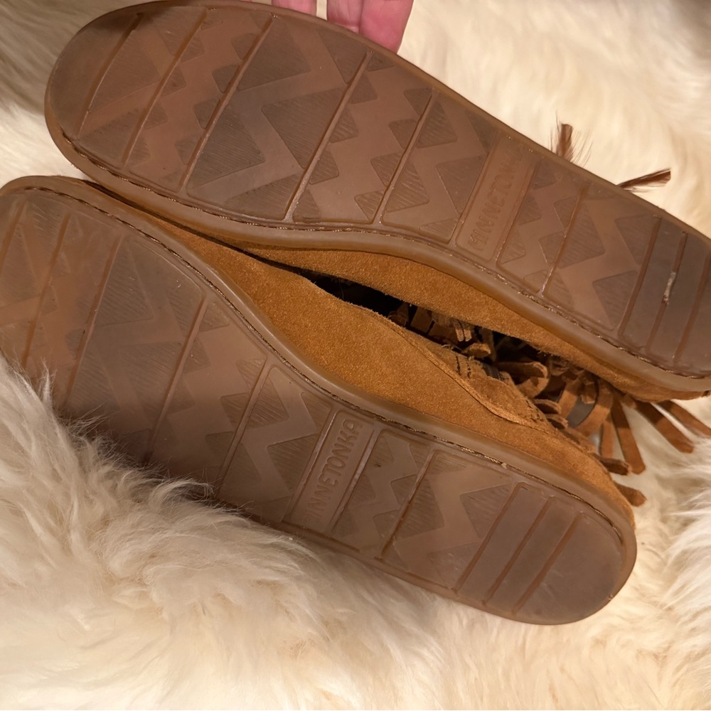 Minnetonka Brown Suede Fringe Moccasins - Picture 7 of 9